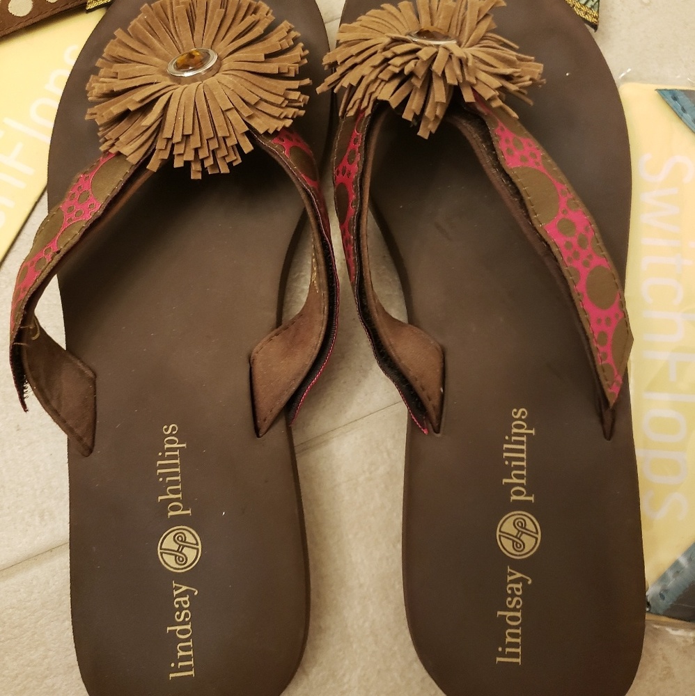 Lindsay Phillip's switch flops